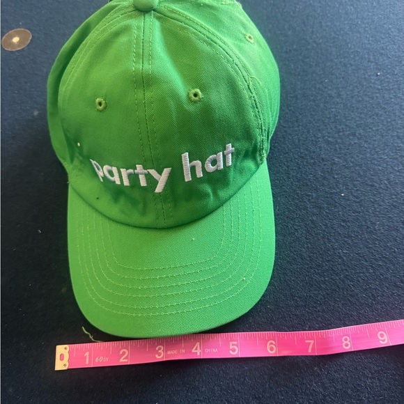 KATE SPADE ♠️ Green “Party Hat” no longer available in stores or online💚grab it! - Picture 4 of 11